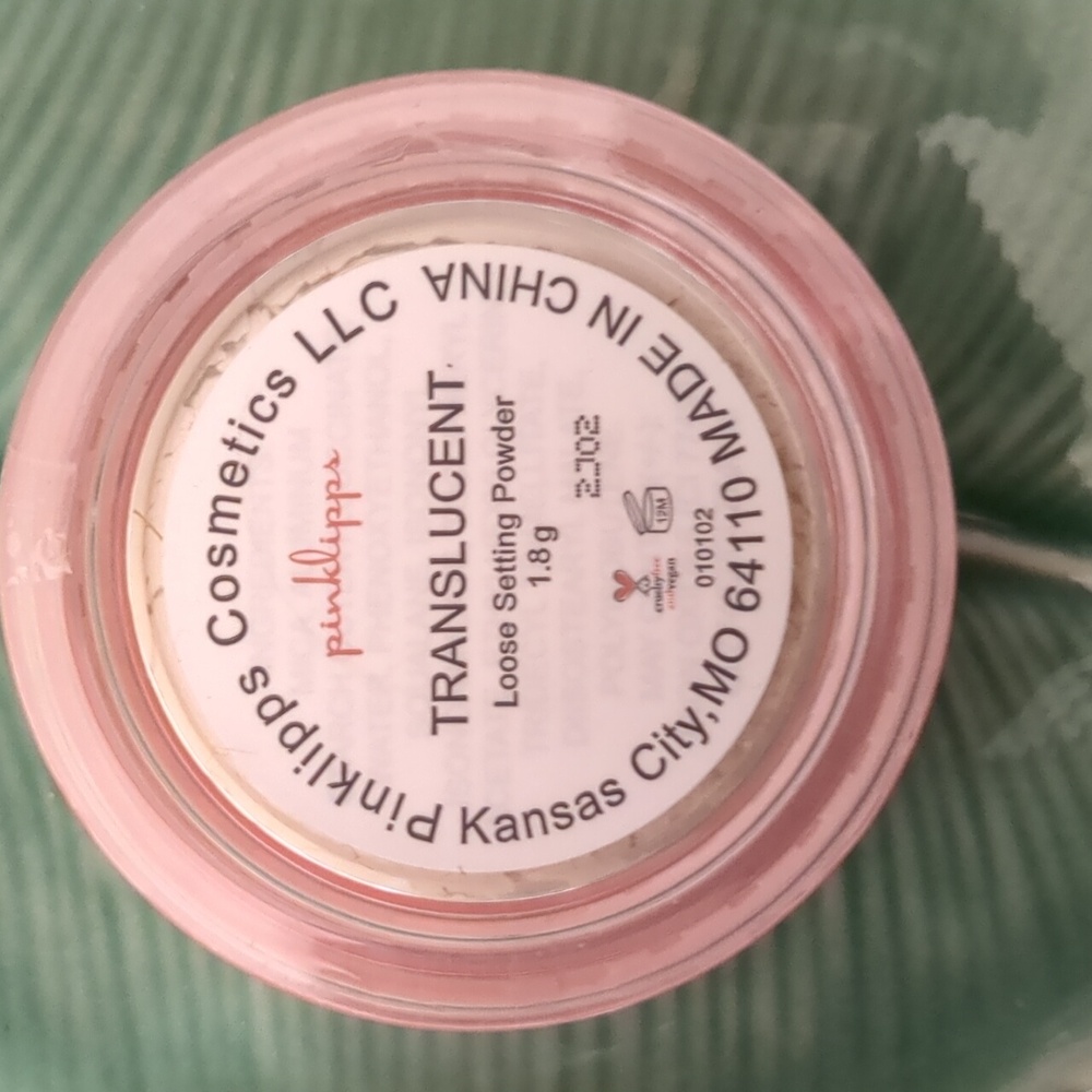 Loose Setting Powder - Picture 2 of 2